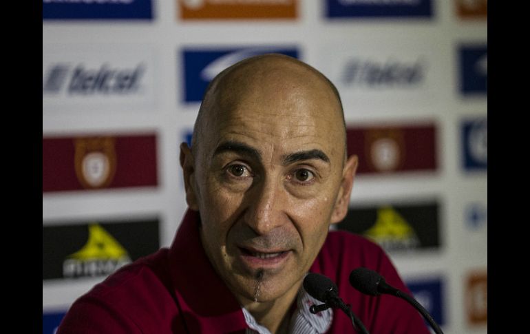 De ser elegido, Pako Ayestarán tiene el reto de recuperar el orgullo auriazul. ARCHIVO /