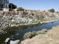 Advierten que el 'fracking' impacta el agua, aire, suelo y comunidades aledañas a la zona intervenida. ARCHIVO /
