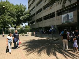 Después de las 15:00 horas de este martes, médicos y pacientes pudieron volver a la clínica. ARCHIVO /