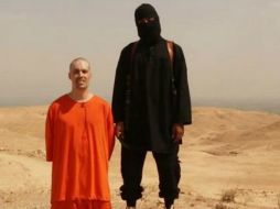 En el video se observa la decapitación de James Foley a manos de un extremista islámico. ESPECIAL /