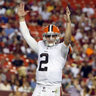 Johnny Manziel será banca con los Cafés
