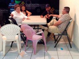 El lunes se difunde una fotografía en la que aparece Salma Karrum junto con la edil Dalia Santana y 'La Tuta'. (Foto: Quadratín). SUN /