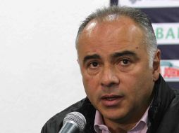 En su primera conferencia, el timonel pidió unidad, responsabilidad y compromiso por parte del equipo. NTX /