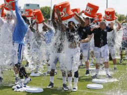 El equipo de los Titanes de Tennessee también cumplieron con el reto. AP /