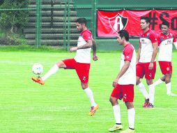 Para arriba. Los rojinegros han cambiado su mentalidad y ahora presumen de un plantel para pelear por el título. EL INFORMADOR /