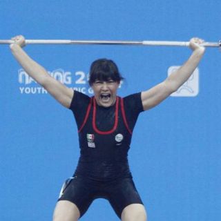 Ana Lilia Durán consigue plata en halterofilia