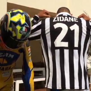 Materazzi desafía a Zidane en el 'reto de la cubeta con hielo'