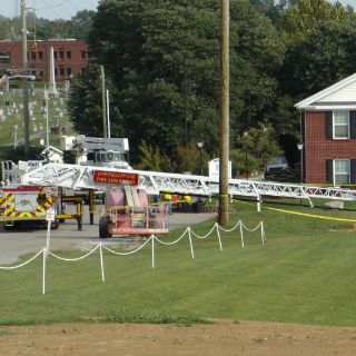 Heridos, cuatro bomberos por 'reto de la cubeta con hielo'