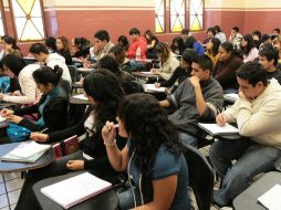 Aseguran que la deserción de los alumnos podría ser influenciada por las expectativas de éxito que tenga la familia. ARCHIVO /