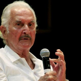 Volpi rinde homenaje a Carlos Fuentes en FIL de Panamá