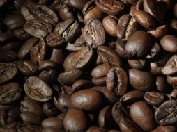 El café, aparte de su buen sabor, sirve para nutrir la piel, proteger de los rayos del sol, y fortalecer el cabello. ARCHIVO /