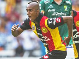 Fidel Martínez celebra su anotación. MEXSPORT /
