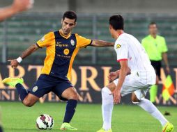 El flamante refuerzo de los mastines, disputó los 90 minutos del encuentro. Imagen del Hellas Verona FC. ESPECIAL /