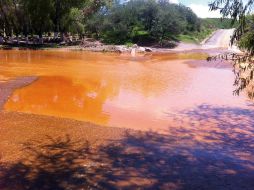 El bloqueo inició presumiblemente en protesta por la situación de contaminación del río Sonora. ARCHIVO /