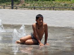 Los padres de familia deben de poner especial atención en el cuidado de la piel de sus hijos. ARCHIVO /