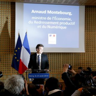 Francia prepara un nuevo Gobierno tras dimisión del Ejecutivo
