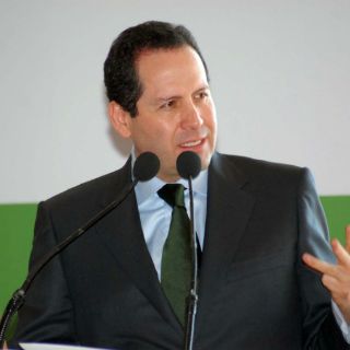 Eruviel Ávila reanuda actividades tras enfermedad