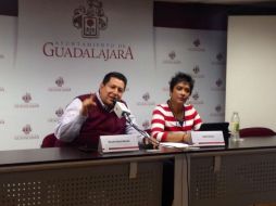 El titular de la Secretaría de Cultura de Guadalajara, Ricardo Duarte, y la coordinadora del programa, Lupita Chavira. ESPECIAL /