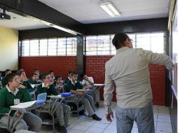 El censo educativo, levantado por el Inegi a petición de la SEP, revela irregularidades en la nómina magisterial. ARCHIVO /