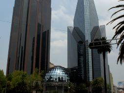 Por el momento, en el centro bursátil mexicano son negociados un volumen de 844 mil títulos. ARCHIVO /