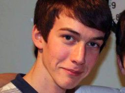 Cameron Lancaster, de 18 años de edad, murió después de desaparecer bajo el agua. Foto: Facebook Cameron Lancaster. ESPECIAL /