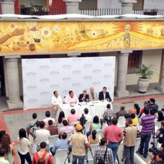 Llevan agua potable a 43 colonias de Tonalá