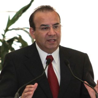 Prioritario para el gobierno mejorar ingresos: Navarrete Prida