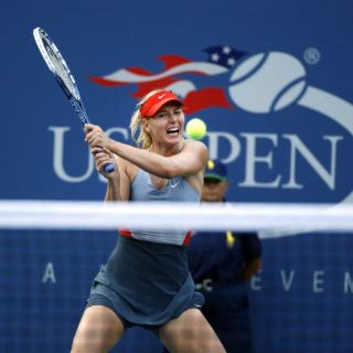 Maria Sharapova aprieta el acelerador