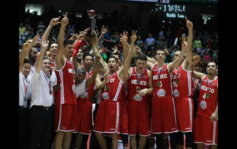 La Selección llega con la baja de Lorenzo Mata, pero como campeones del Centrobasket y FIBA Américas. Foto: @Conade. ESPECIAL /