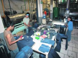 Más de 7.6 millones de trabajadores nacidos en México participan en el mercado laboral en EU. ARCHIVO /