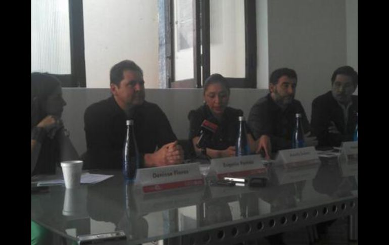 El jurado estuvo presidido por el narrador Eugenio Partida y los escritores Amalia Suárez Arriaga e Imanol Caneyada.  /