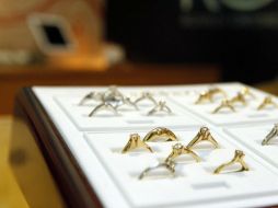 Las autoridades toman la evidencia de los hechos para dar con los responsables. ARCHIVO /