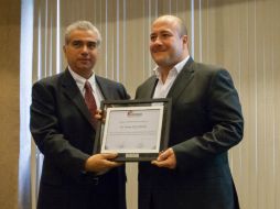 El ex-presidente de Tlajomulco Enrique Alfaro fue reconocido por la Asociación Mexicana de Ingenieros. ESPECIAL /