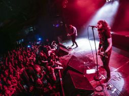 Disidente puso a mover las melenas de sus seguidores con un recorrido musical por todos sus discos.  /