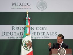 Tanto las reformas logradas, como cifras de inversión, entre otros, han sido informados vía web o en redes sociales. NTX /