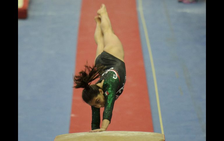 La jalisciense Ahtziri Sandoval se colocó en el puesto 14 del all around. ARCHIVO /