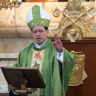 Norberto Rivera pide una cultura de cuidado para ancianos