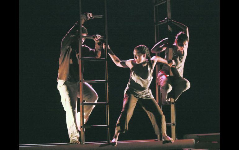 Bajo la lupa. La Bestia: Historias que migran, examina el fenómeno migratorio a través de la danza. CORTESÍA  /