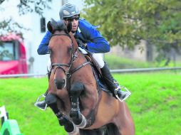 Impone su ley. Luzardo, a lomos de 'Stan', triunfó tras un doble desempate.  /