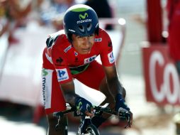 Nairo sufre su segunda caída y decide salir de la vuelta. AP /