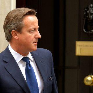 No nos dejaremos intimidar por terroristas: David Cameron