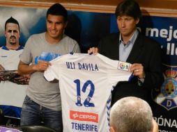 Ulises (i) llega a un club 'histórico en España', según lo dicho en su primer día. Foto: @CDTOficial. ESPECIAL /