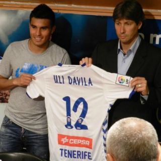 Ulises Dávila es presentado como jugador del Tenerife