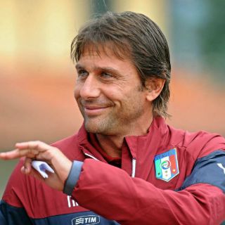 Antonio Conte, con la misión de reinventar a la Azzurra