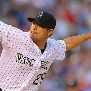 Jorge de la Rosa extiende contrato con los Rockies