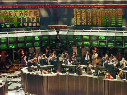 El aumento de los indicadores en la BMV se debe al incremento de acciones por América Móvil y otras emisoras. ARCHIVO /