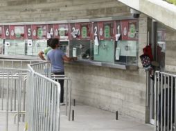 En redes sociales se está convocando a una reunión en rectoría de la UdeG, donde saldrán los aficionados en caravana.  /
