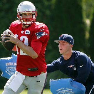 Tom Brady, en duda para iniciar la temporada