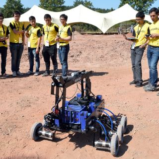 Robots exploradores compiten en Polonia