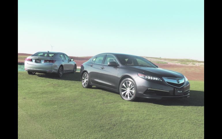 En dos versiones. Este auto llegará a los pisos de exhibición en las versiones Tech y Advance.  /